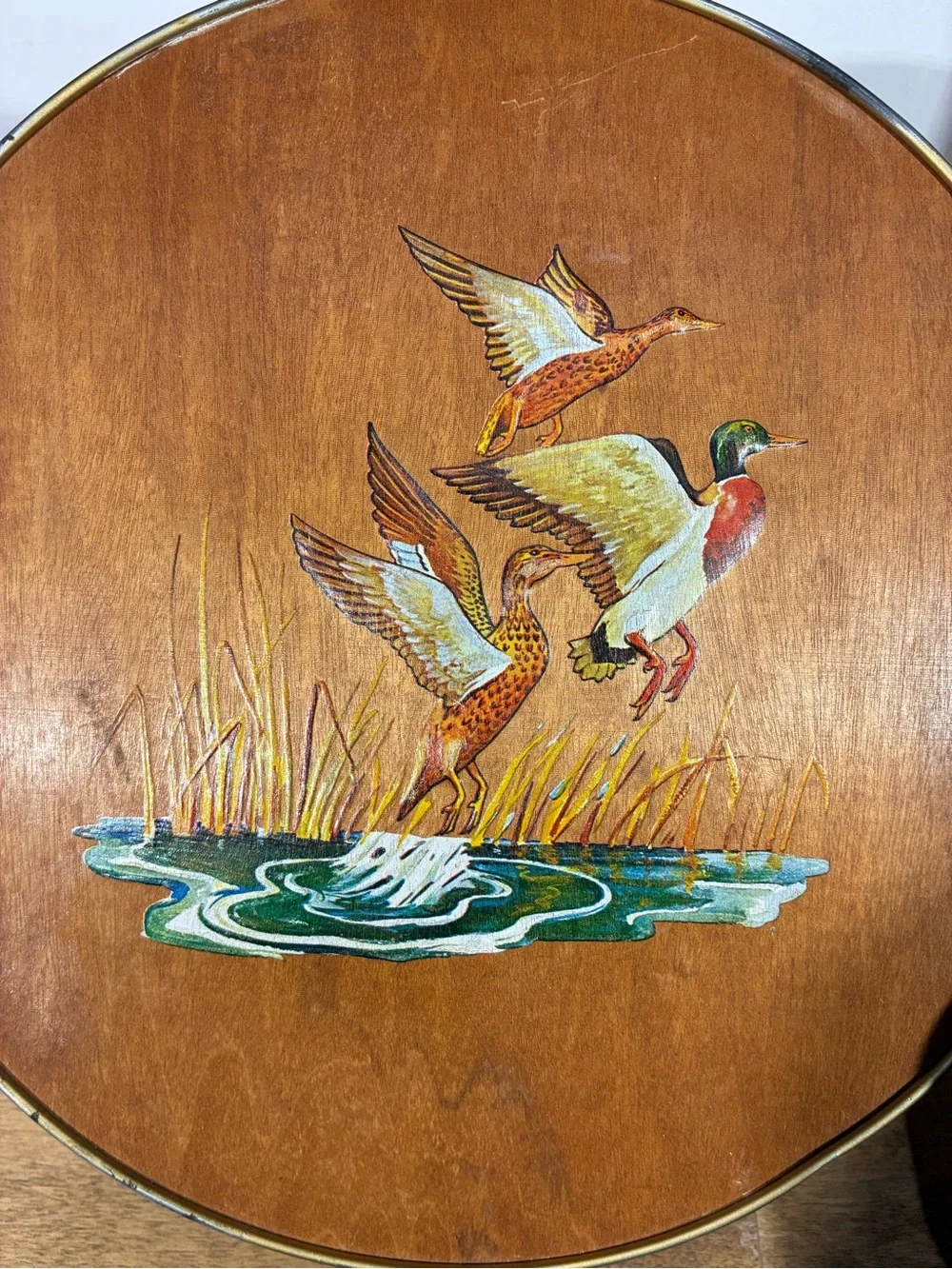 N/A vintage round